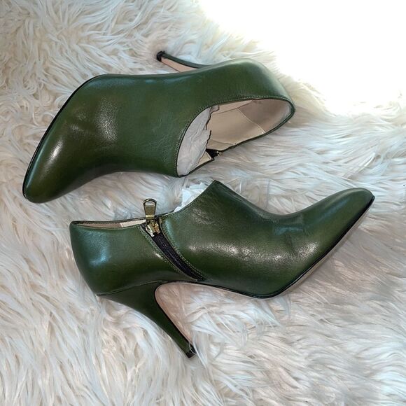 Bettye Muller Green 4” Heeled Bootie Shoes - Picture 3 of 7